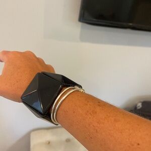 Stretchy bracelet